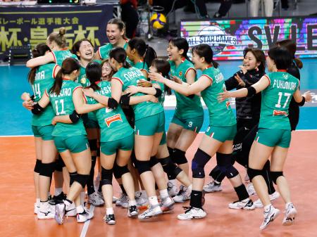 全日本バレーボール JAPAN バレー全日本選手権、男子はV北海道が初の決勝進出 女子はNEC川崎と