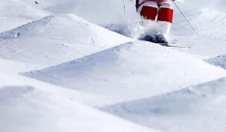 モーグルW杯の米会場を変更 雪不足で、エアリアルも | 高知新聞