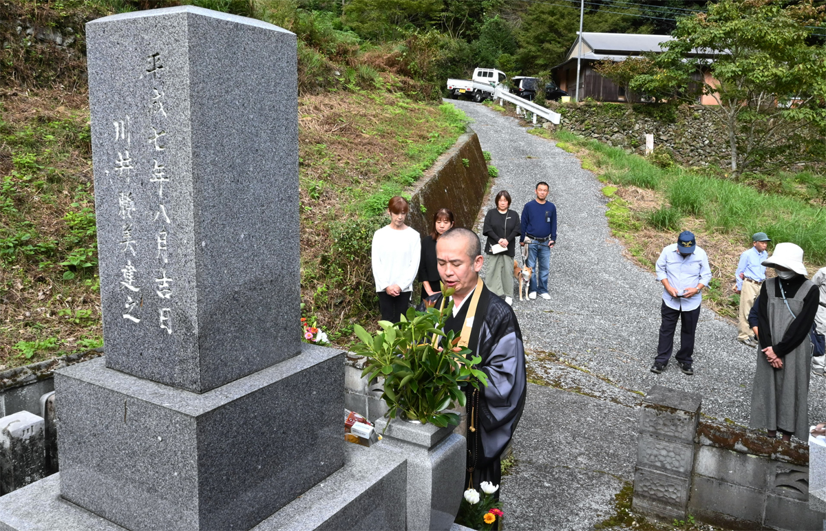 先祖に申し訳なさも 生きて逝く―多死社会高知 第3部「墓標」（3