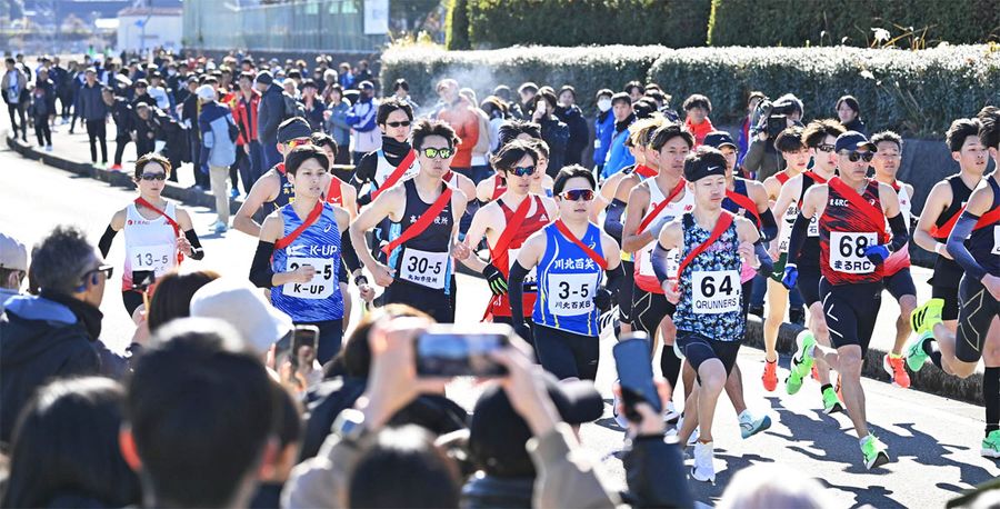 後半の５区スタート。今回から周回コースに変更になり、女子選手も参加できるようになった（ＩＮＯＵＥ東部スポーツパーク周回コース）