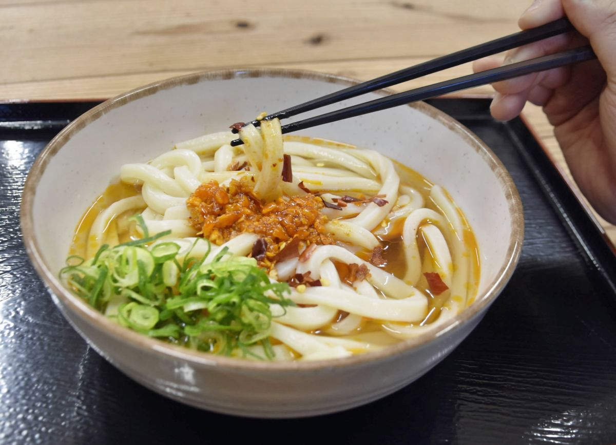 らーどん〉まかない発 ピリ辛の逸品―ほっこり味めぐり2026（8