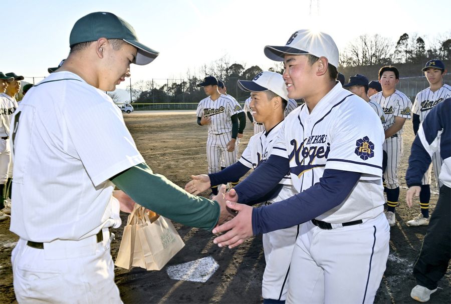 高知農は僕らの希望！」 農業高校の絆が結んだ練習試合 和歌山で試合 
