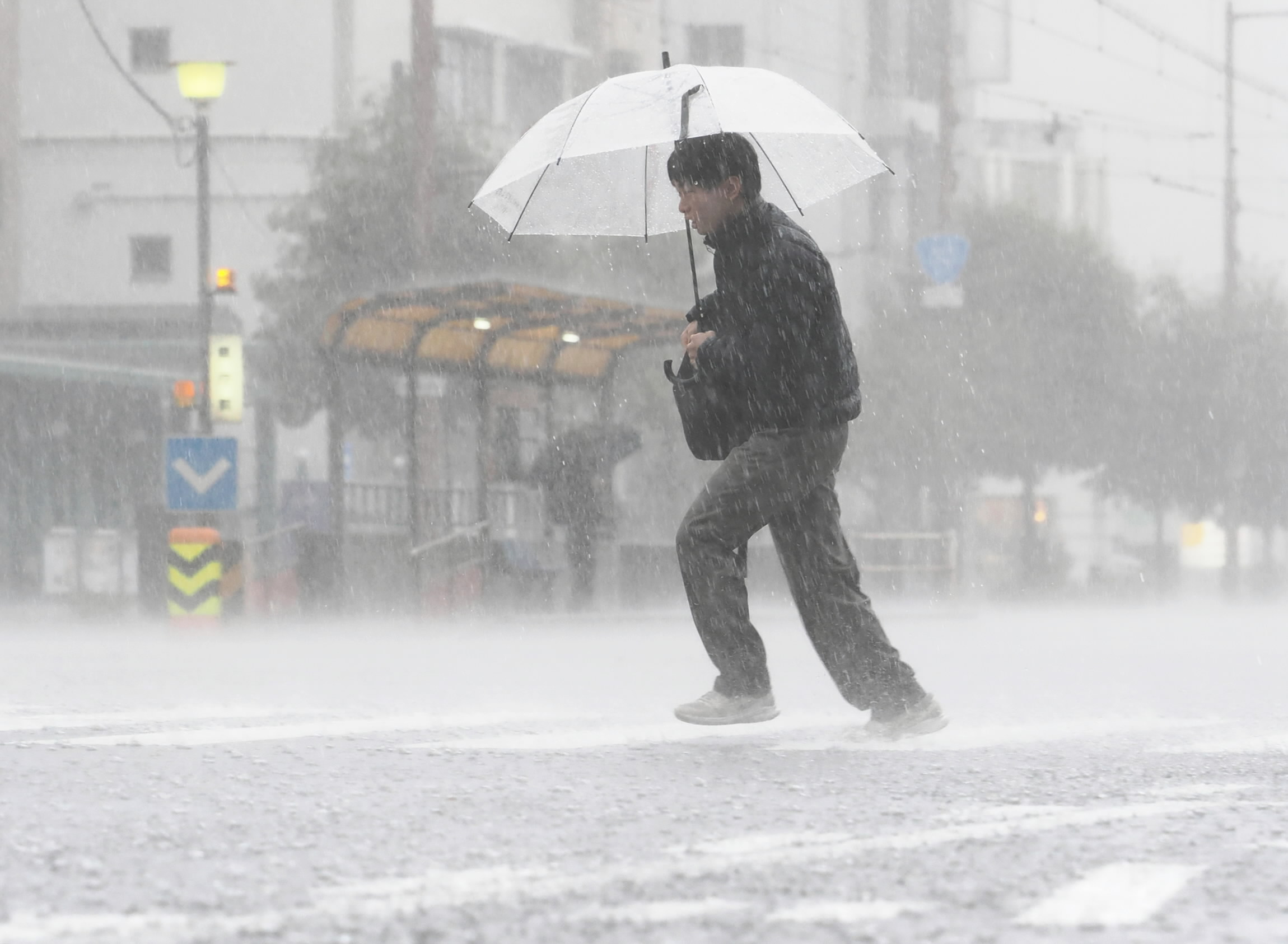 高知市で1時間雨量85ミリ 4月の観測史上最大を記録 | 高知新聞