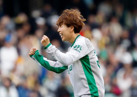 岩清水、27個目のタイトル クラシエ杯優勝に貢献 | 高知新聞
